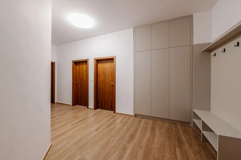 Gunduličová, Staré Mesto - Bratislava I | Sale, Apartment, Three-bedroom (4+kk), 103 m²