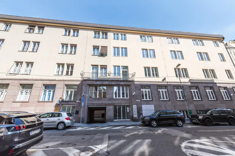 Gunduličová, Staré Mesto - Bratislava I | Sale, Apartment, Three-bedroom (4+kk), 103 m²
