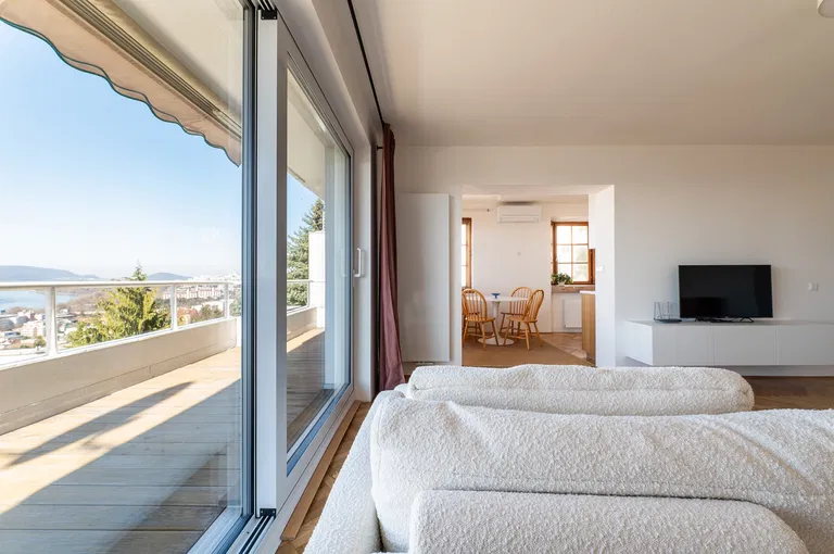 Fialkové údolie, Staré Mesto - Bratislava I | Prenájom, Byt, 3-izbový, 110 m²