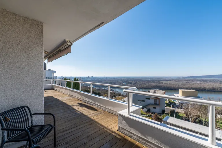 Fialkové údolie, Staré Mesto - Bratislava I | Prenájom, Byt, 3-izbový, 110 m²