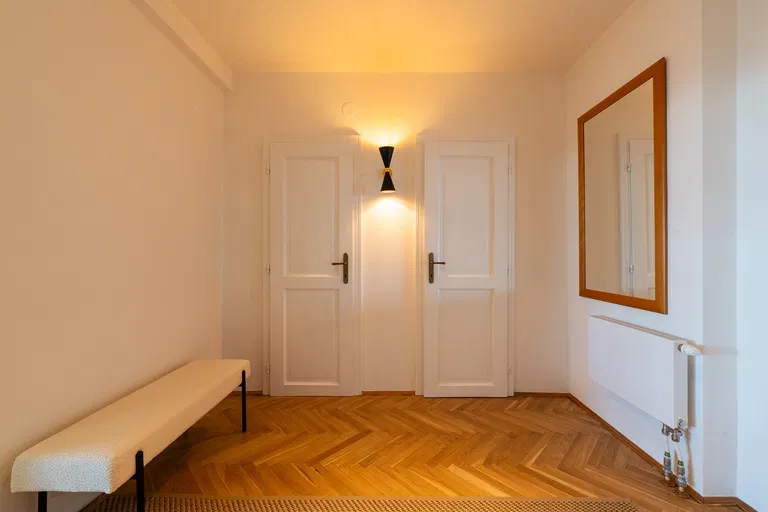 Fialkové údolie, Staré Mesto - Bratislava I | Prenájom, Byt, 3-izbový, 110 m²