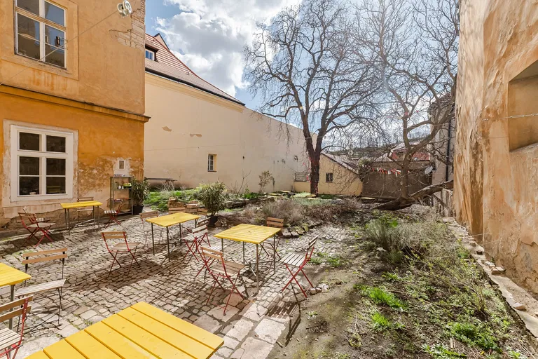 Nerudova, Malá Strana - Praha 1 | Predaj, Bytový dom, 1700 m²