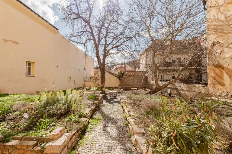 Nerudova, Malá Strana - Praha 1 | Predaj, Bytový dom, 1700 m²