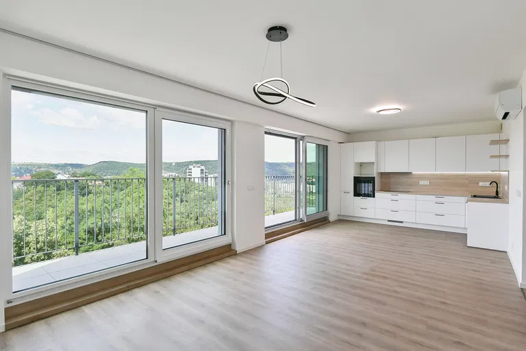 Czech Republic, Capital City of Prague - Prague 4 | Rent, Apartment, Three-bedroom (4+kk), 144 m²