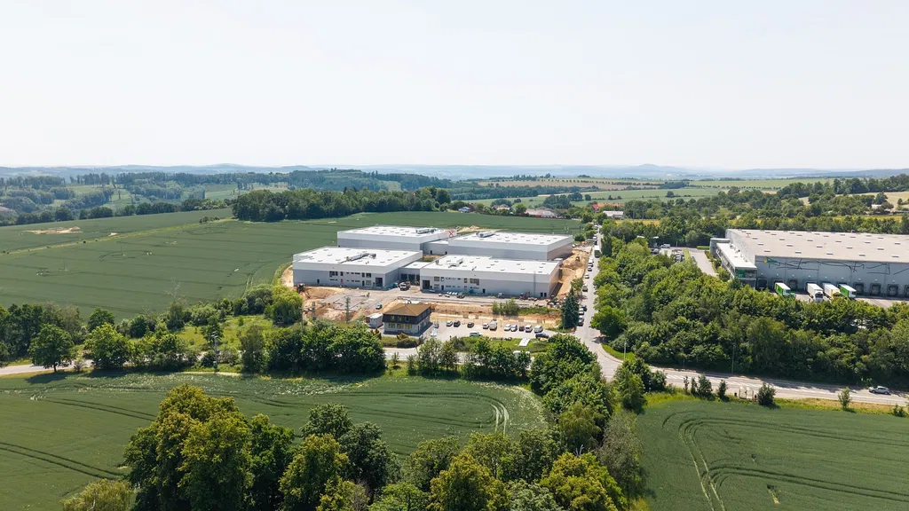 Divišov - Benešov | Pronájem, Logistický park, 11 200 m²