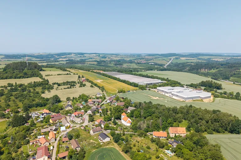 Divišov - Benešov | Pronájem, Skladový prostor, 2 500 m²