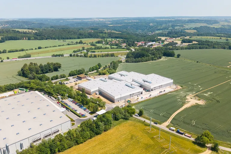 Divišov - Benešov | Pronájem, Skladový prostor, 2 500 m²