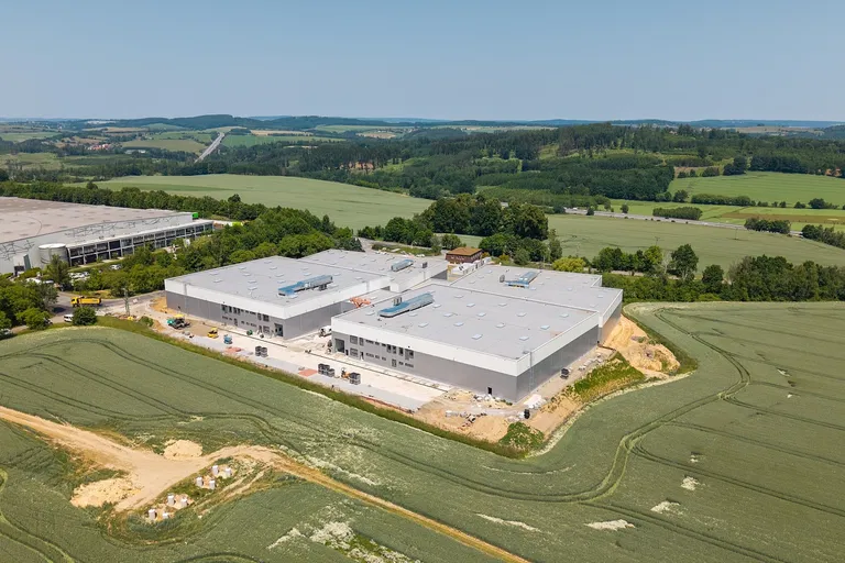 Divišov - Benešov | Pronájem, Skladový prostor, 2 500 m²