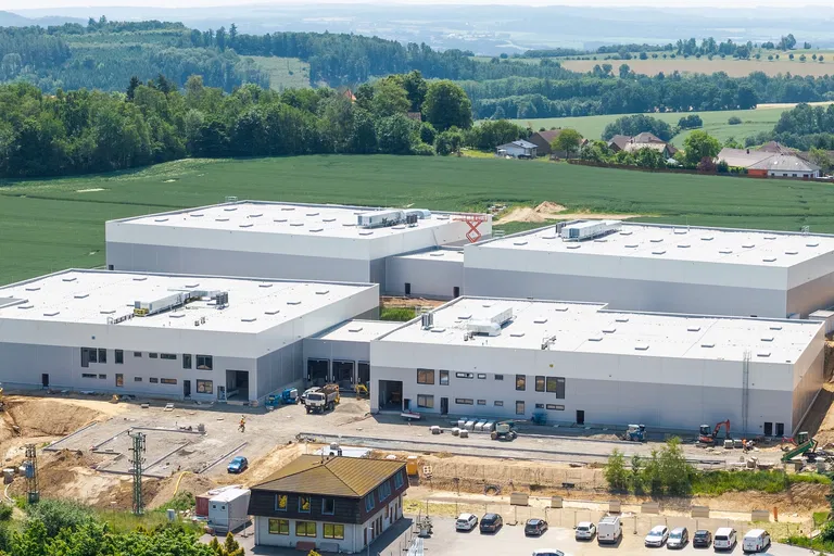 Divišov - Benešov | Pronájem, Skladový prostor, 2 500 m²
