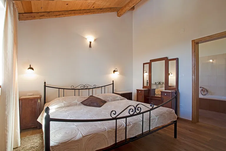 Croatia, Istrie - Istrie | Sale, House, Three-bedroom (4+kk), 825 m²