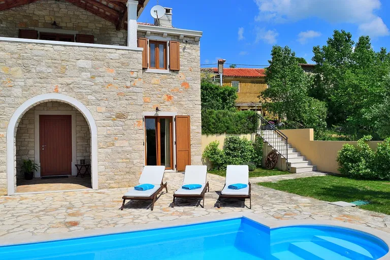 Croatia, Istrie - Istrie | Sale, House, Three-bedroom (4+kk), 825 m²