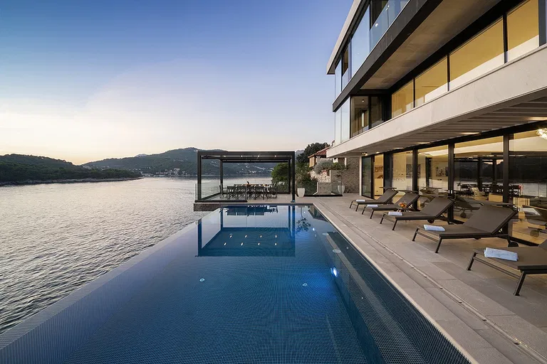 Chorvátsko, Južná Dalmácia - Dubrovník | Predaj, Rodinný dom, 8-izbový, 670 m²