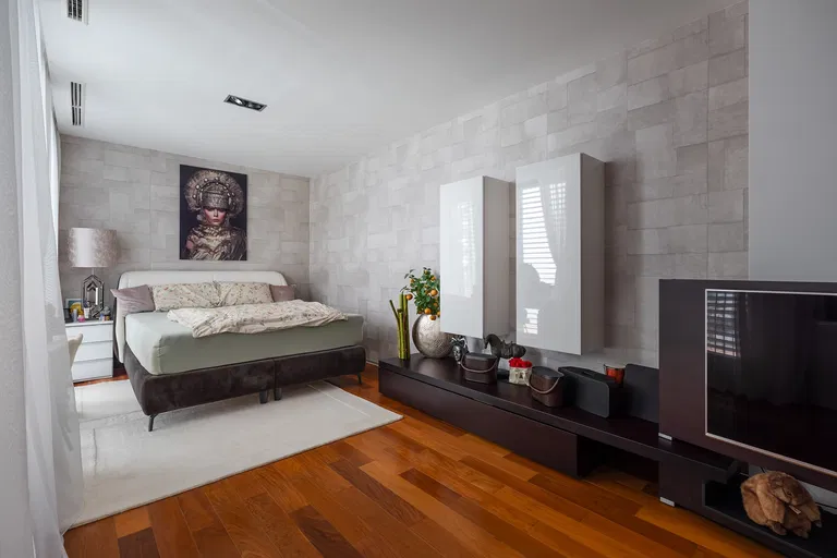 Fialkové údolie, Bratislava - Bratislava I | Sale, House, Seven-bedroom (8+kk), 632 m²
