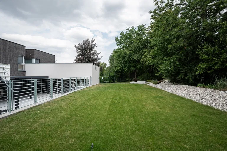 Ve Zběrušce, Tuchoměřice - Praha-západ | Sale, House, Six-bedroom (7+kk), 483 m²