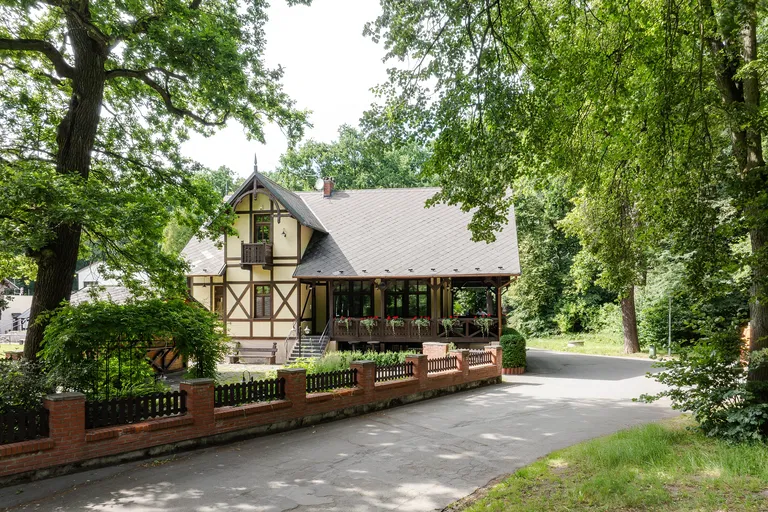 Obora, Poděbrady - Nymburk | Predaj, Hotel, 649 m²