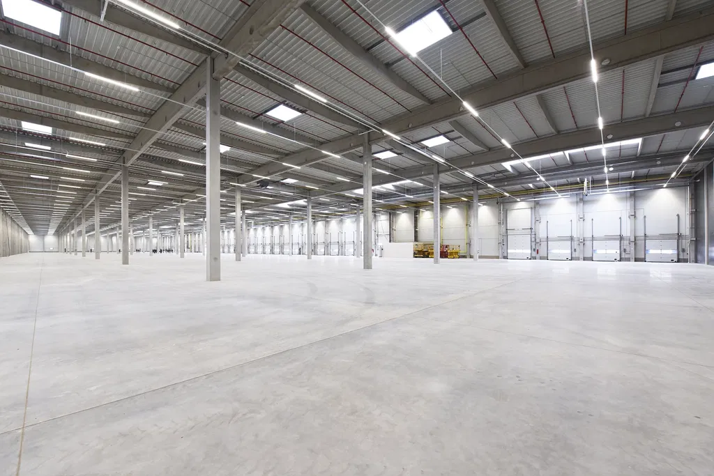 Nádražní, Pardubice - Pardubice | Rent, Logistic park, 14 739 m²