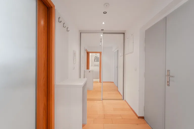 U sladovny, Lochkov - Praha 5 | Predaj, Byt, 1-izbový, 36 m²