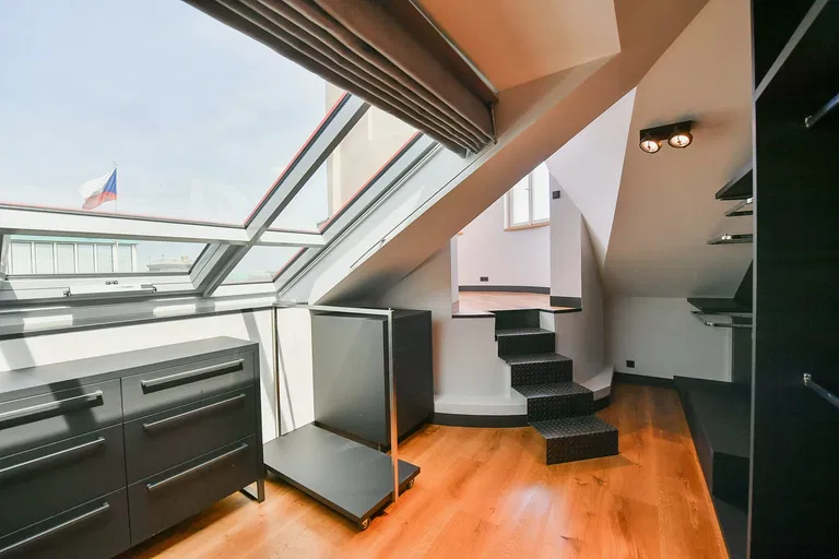Italská, Vinohrady - Praha 2 | Predaj, Byt, 5-izbový, 183 m²