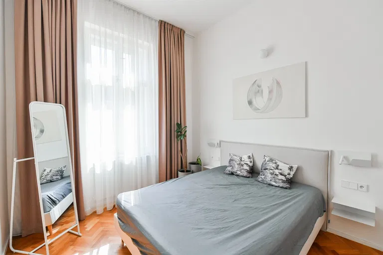 Svornosti, Smíchov - Prague 5 | Sale, Apartment, Two-bedroom (3+kk), 66 m²