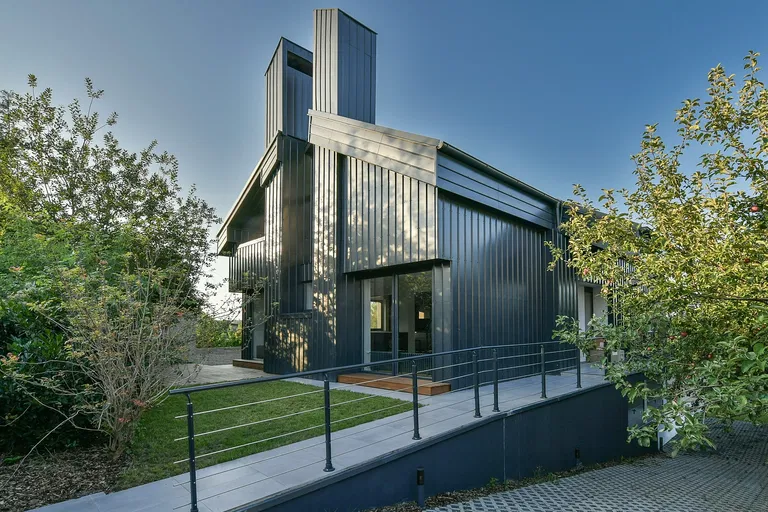 V Sídlišti, Nebušice - Prague 6 | Sale, House, Six-bedroom (7+kk), 345 m²