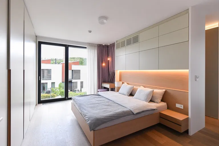 V Šáreckém údolí, Dejvice - Prague 6 | Sale, House, Five-bedroom (6+kk), 308 m²