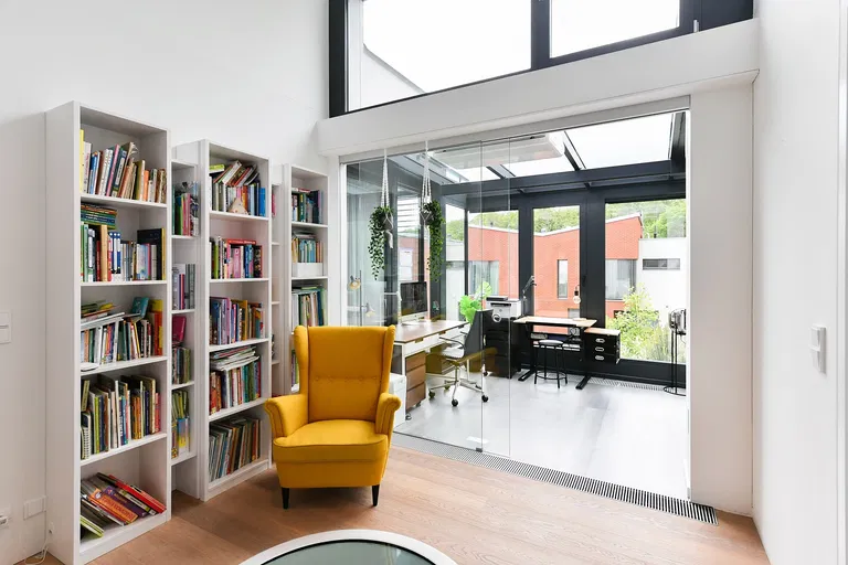 V Šáreckém údolí, Dejvice - Prague 6 | Sale, House, Five-bedroom (6+kk), 308 m²