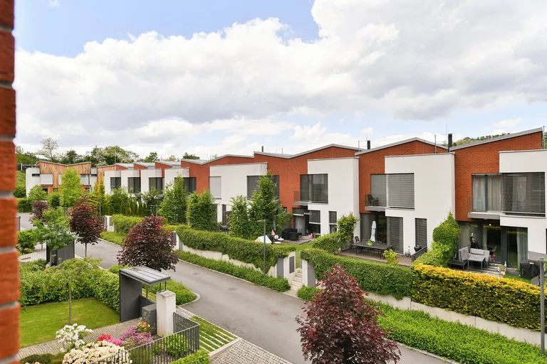 V Šáreckém údolí, Dejvice - Prague 6 | Sale, House, Five-bedroom (6+kk), 308 m²