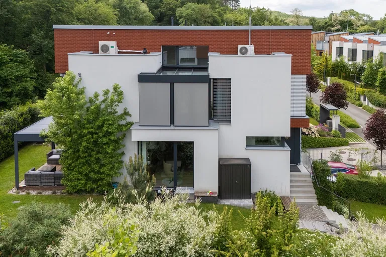 V Šáreckém údolí, Dejvice - Prague 6 | Sale, House, Five-bedroom (6+kk), 308 m²