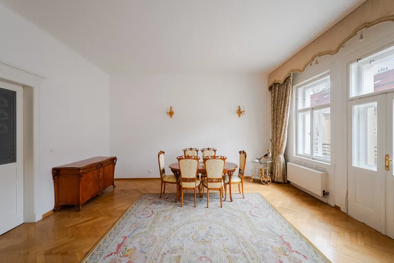 Vězeňská, Staré Město - Prague 1 | Sale, Apartment, Two-bedroom (3+kk), 125 m²