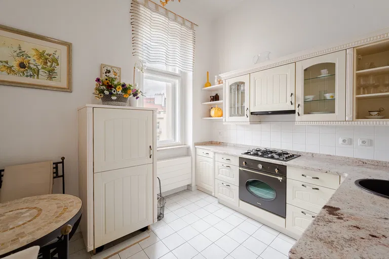 Vězeňská, Staré Město - Prague 1 | Sale, Apartment, Two-bedroom (3+kk), 125 m²