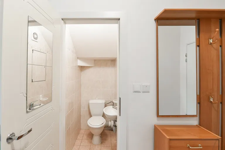 Křenova, Veleslavín - Prague 6 | Sale, Apartment, One-bedroom (2+1), 72 m²