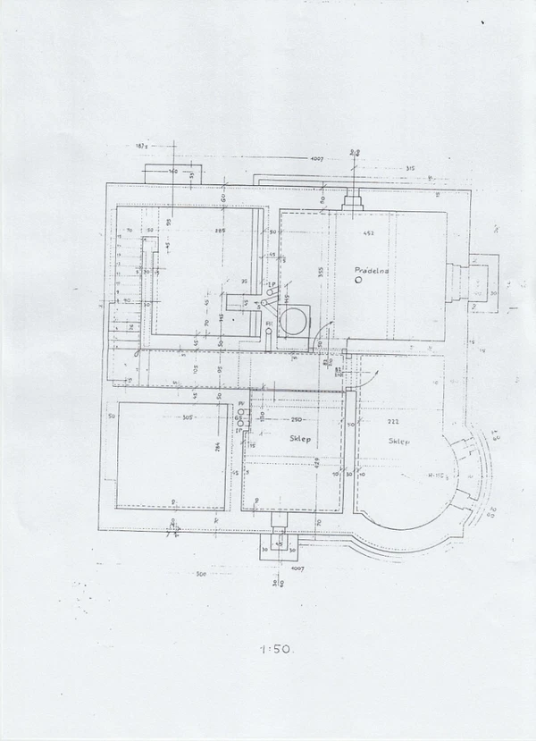 Floor plan 4