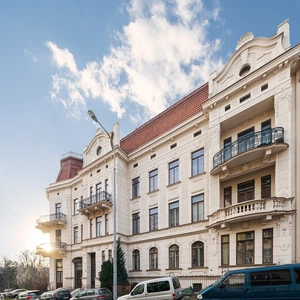 Svoboda & Williams byla exkluzivně pověřena prodejem mezonetových bytů v projektu Belveder Top Residence