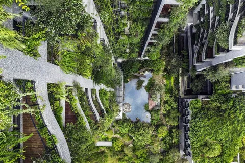 Z portfólia Christie's – The Urban Mountain III je príkladom udržateľného bývania, ktoré imituje prírodu samu