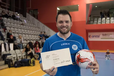 Výťažok z turnaja SVOBODA & WILLIAMS CUP 2018 vo výške 252 832 Kč podporí Nadáciu Terezy Maxovej deťom