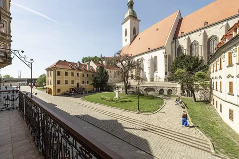 Investičnú ponuku Svoboda & Williams rozširuje unikátny Csákyho palác v srdci Bratislavy