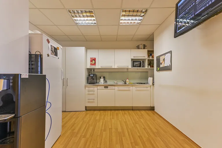 Karloveská, Karlova Ves - Bratislava IV | Rent, Office building
