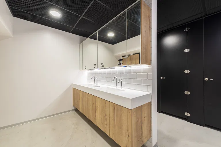 Tomášikova, Nové Mesto - Bratislava III | Prenájom, Kancelárie, 1123 m²