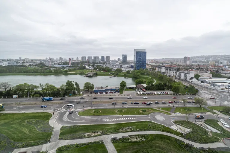 Tomášikova, Nové Mesto - Bratislava III | Prenájom, Kancelárie, 1123 m²