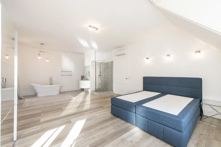 Gorkého, Staré Mesto - Bratislava I | Rent, Apartment, Four-bedroom (5+kk), 297 m²
