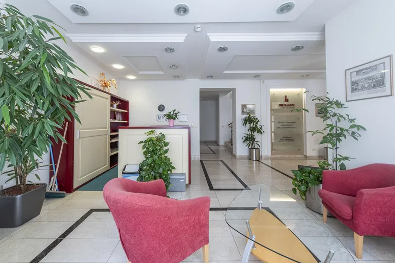 Palisády, Staré Mesto - Bratislava I | Rent, Offices, 548 m²