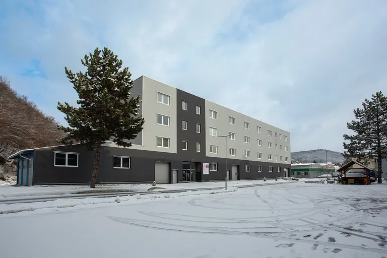 Robotnícka, Považská Bystrica - Považská Bystrica | Rent, Offices, 466 m²