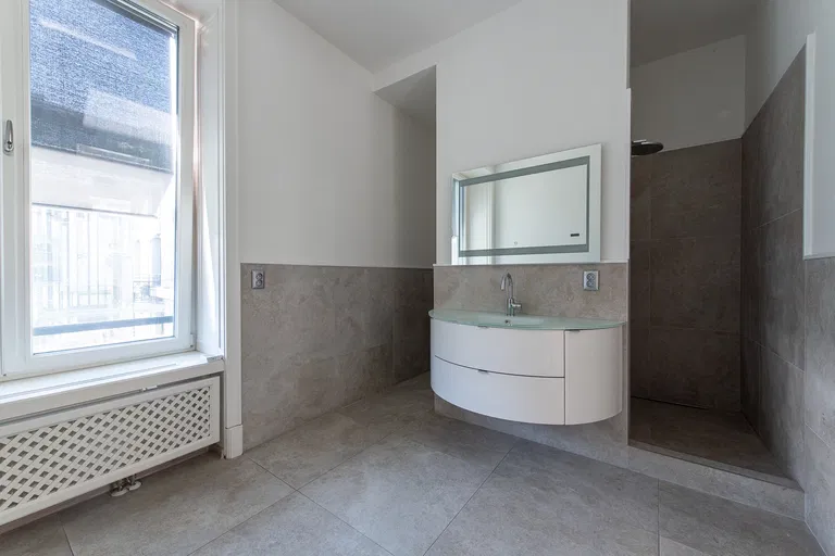 Gorkého, Staré Mesto - Bratislava I | Prenájom, Byt, 5-izbový, 375 m²