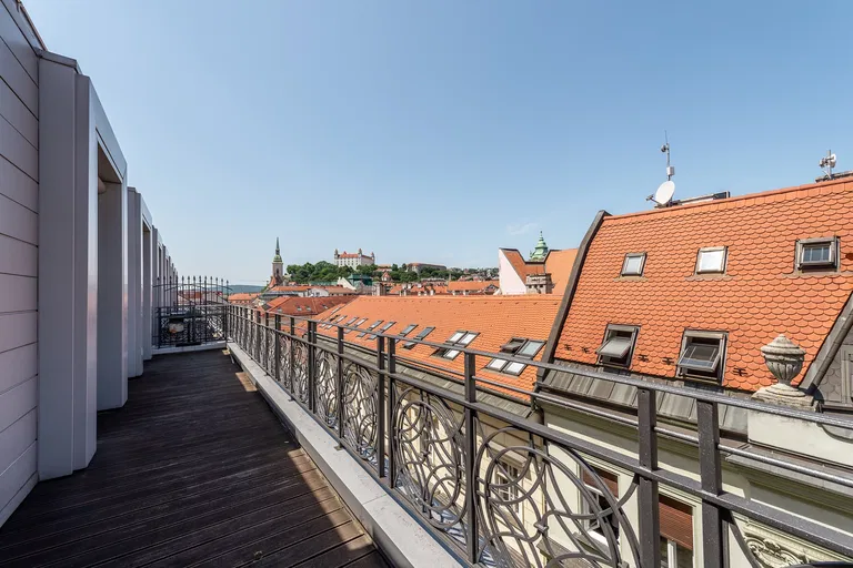 Gorkého, Staré Mesto - Bratislava I | Prenájom, Byt, 5-izbový, 375 m²