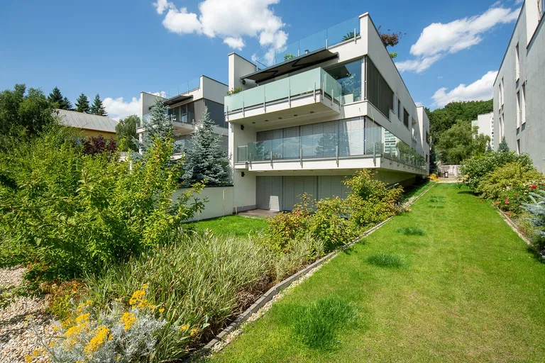 Tajovského, Staré Mesto - Bratislava I | Rent, Apartment, Four-bedroom (5+kk), 201 m²
