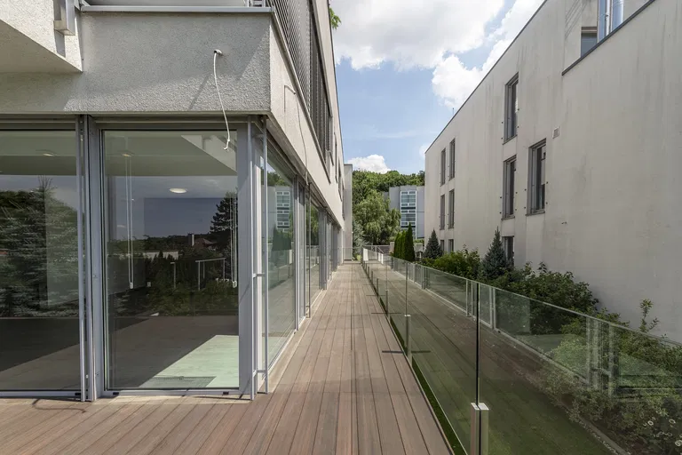 Tajovského, Staré Mesto - Bratislava I | Prenájom, Byt, 5-izbový, 373 m²