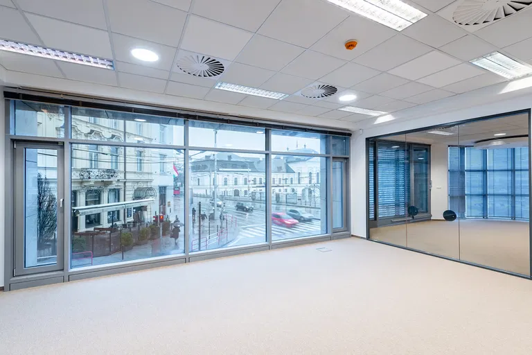 Hodžovo nám., Staré Mesto - Bratislava I | Rent, Offices