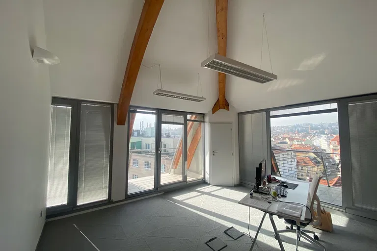 Hodžovo nám., Staré Mesto - Bratislava I | Rent, Offices