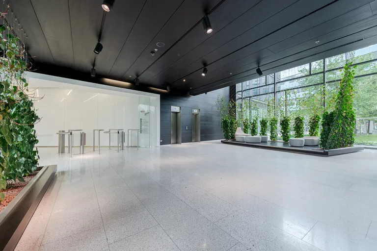 Einsteinova, Petržalka - Bratislava V | Prenájom, Administratívna budova, 1 000 m²