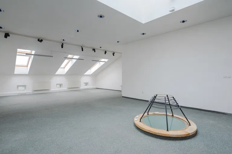 Dobrovičova, Staré Mesto - Bratislava I | Prenájom, Administratívna budova, 2 940 m²